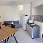 Ferienunterkunft In Lägenhet *